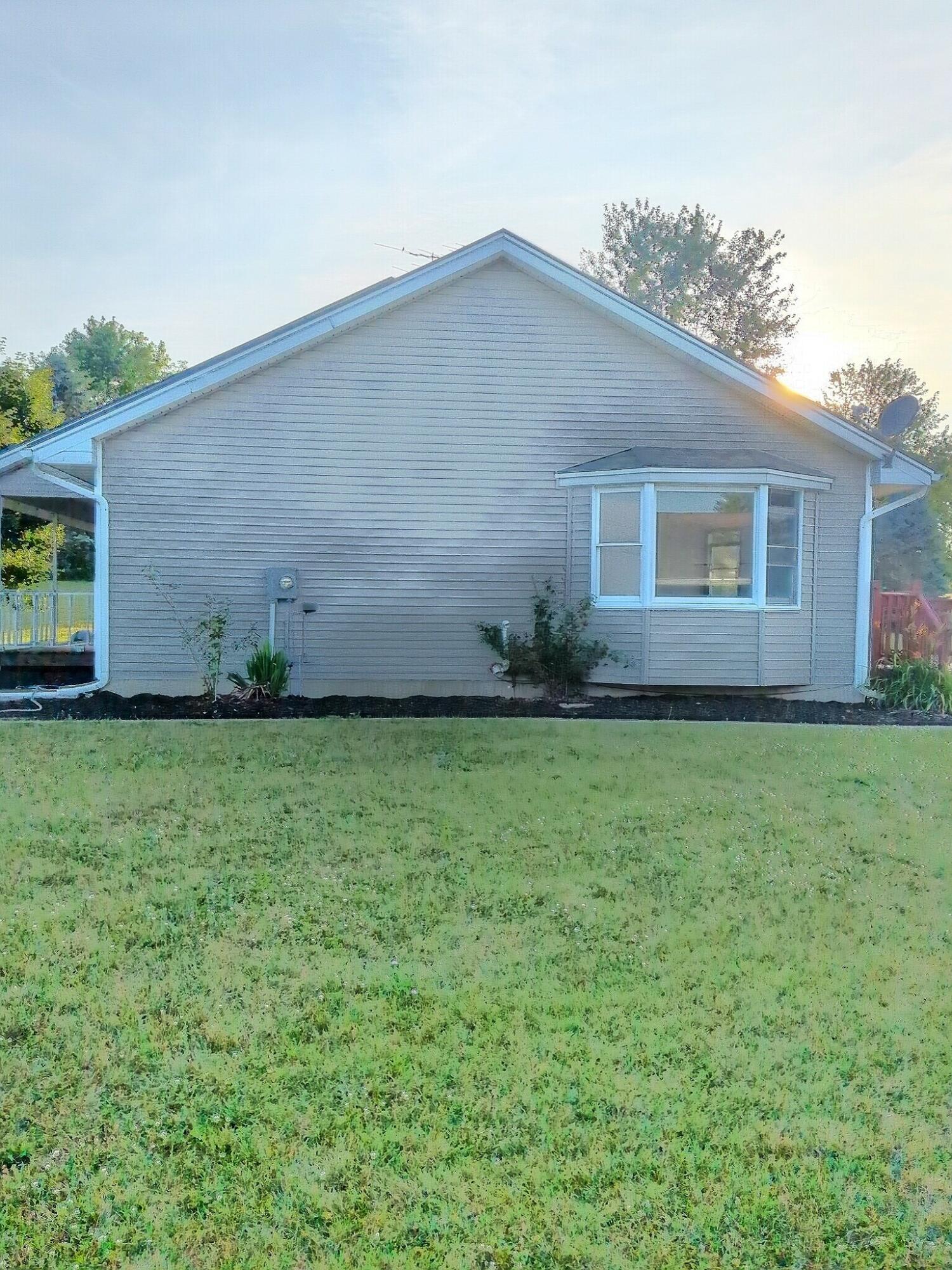 7996 Cain Road Jackson, MI 49201 - Photo 4 of 29 exposio_132687307