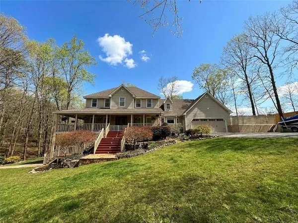 $929,950 | 31 Fawn Lake Trail Northeast, White, GA 30184
