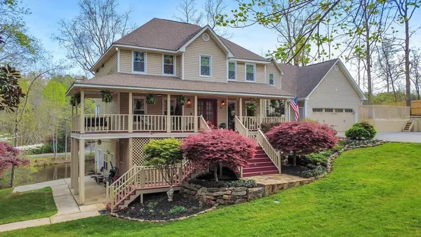 $929,950 | 31 Fawn Lake Trail Northeast, White, GA 30184