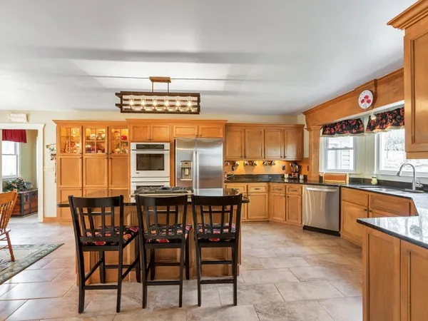 $929,950 | 31 Fawn Lake Trail Northeast, White, GA 30184