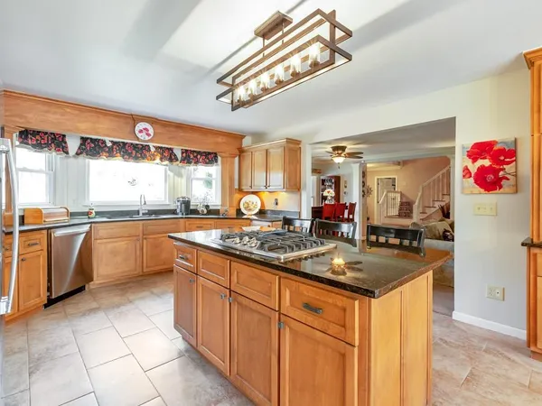 $929,950 | 31 Fawn Lake Trail Northeast, White, GA 30184