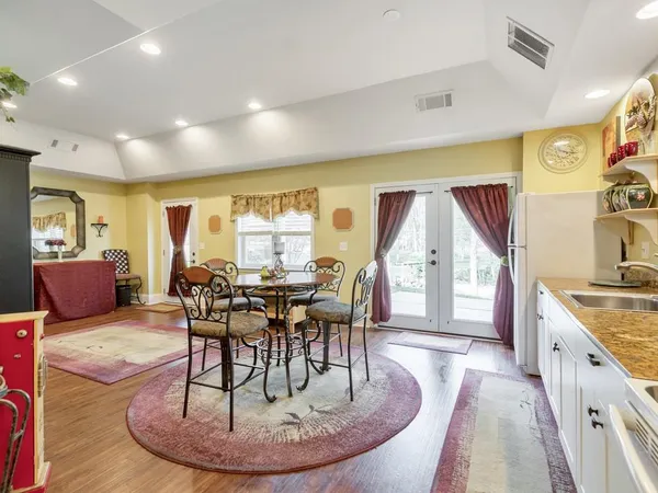 $929,950 | 31 Fawn Lake Trail Northeast, White, GA 30184