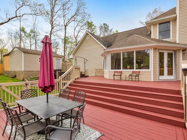 $929,950 | 31 Fawn Lake Trail Northeast, White, GA 30184