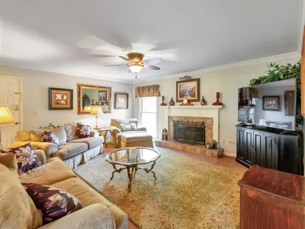 $929,950 | 31 Fawn Lake Trail Northeast, White, GA 30184