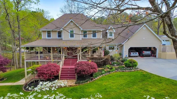 $929,950 | 31 Fawn Lake Trail Northeast, White, GA 30184