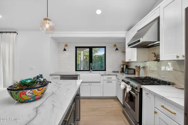 $1,190,000 | 4842 East Fairmount Avenue, Phoenix, AZ 85018