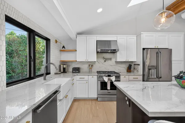 $1,190,000 | 4842 East Fairmount Avenue, Phoenix, AZ 85018