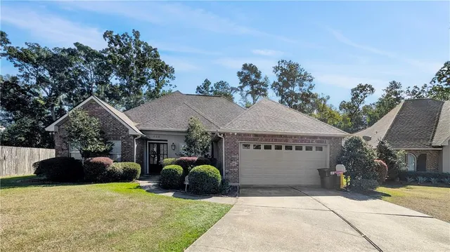 $400,000 | 628 Deciduous Loop, Madisonville, LA 70447