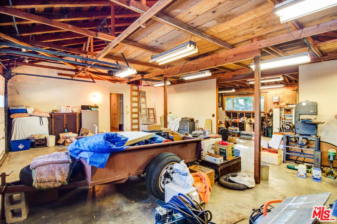 20490 Seaboard Road Malibu, CA 90265 - Photo 26 of 50