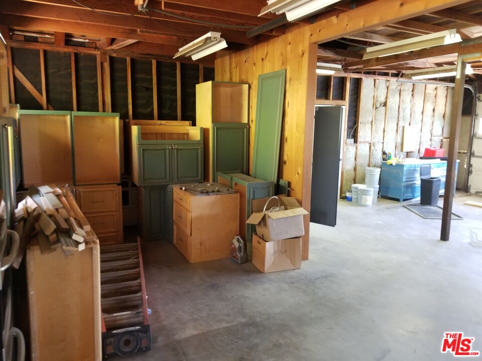 20490 Seaboard Road Malibu, CA 90265 - Photo 27 of 50 a view of living room and entryway