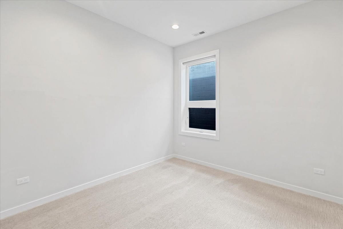 5201 South Wabash Avenue, Unit 3 Chicago, IL 60615 - Photo 6 of 11 a view of an empty room