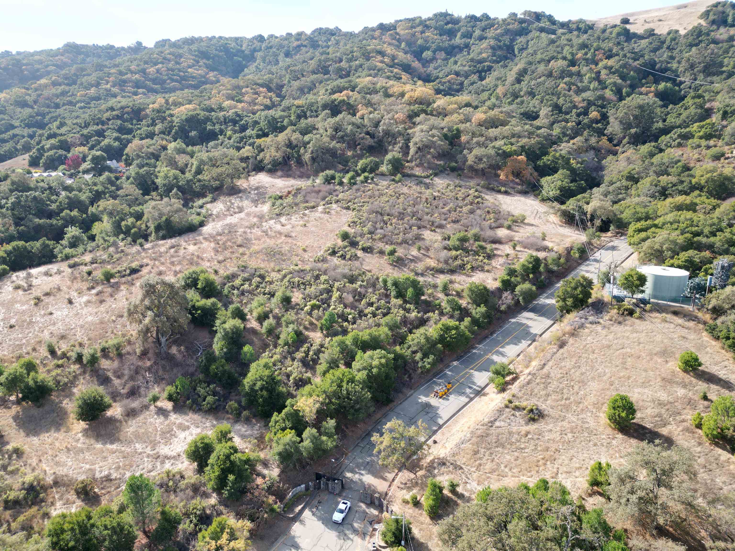 3984 Foothill Road Pleasanton, CA 94588 - Photo 17 of 25 a view of a yard with a mountain