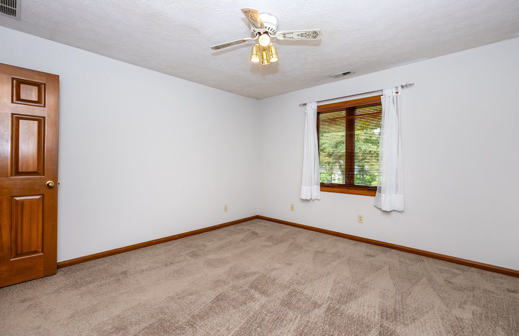 10003 Oakleaf Way McCordsville, IN 46055 - Photo 35 of 57