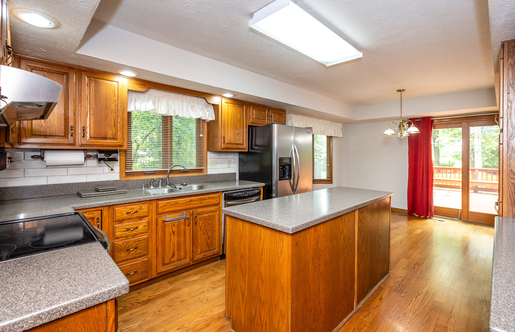 10003 Oakleaf Way McCordsville, IN 46055 - Photo 7 of 57