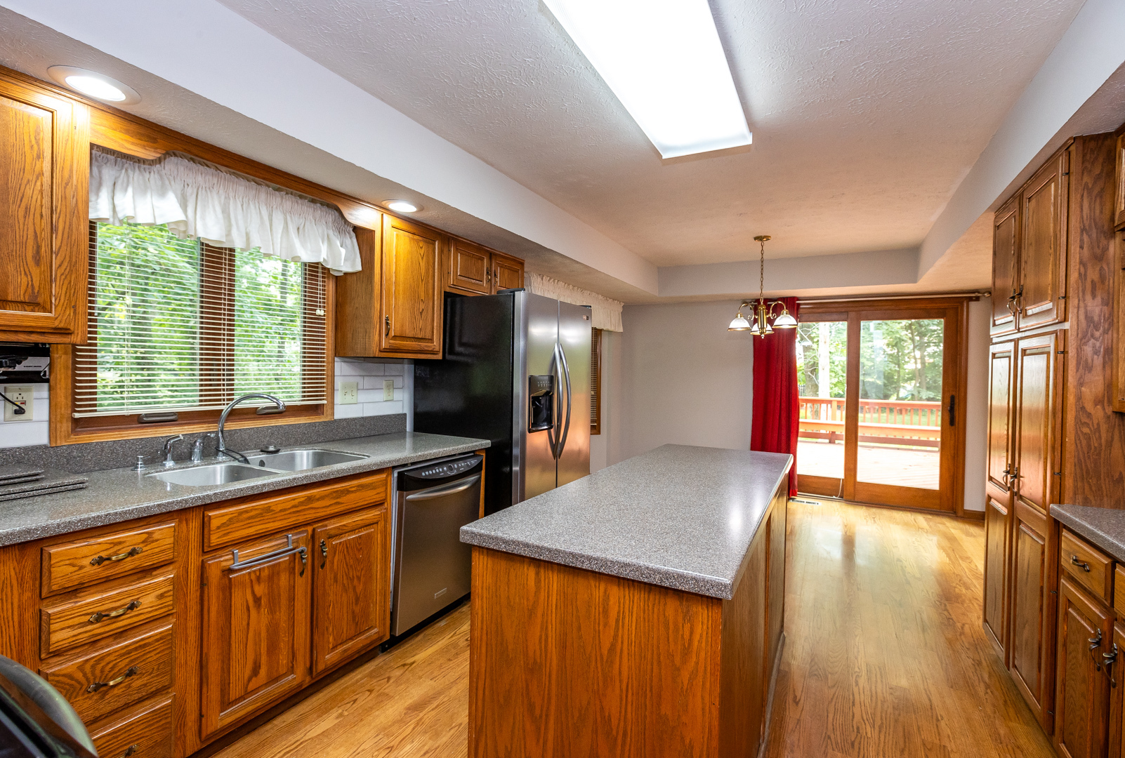 10003 Oakleaf Way McCordsville, IN 46055 - Photo 8 of 57