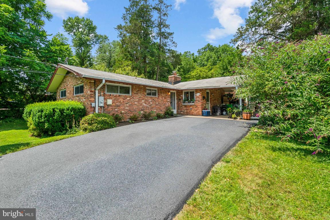 9914 Broadview Drive Fairfax, VA 22030 - Photo 1 of 18