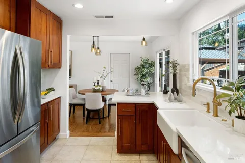 $989,000 | 1230 Cambridge Street, Novato, CA 94947