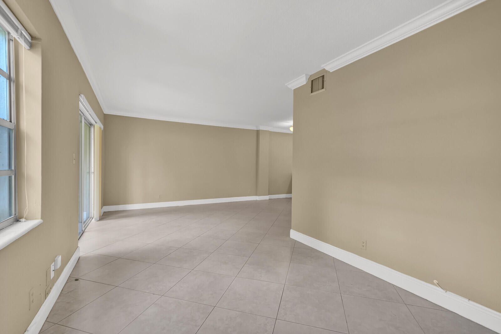 5501 Northwest 2nd Avenue, Unit 111 Boca Raton, FL 33487 - Photo 14 of 23 14_Image_14_mls
