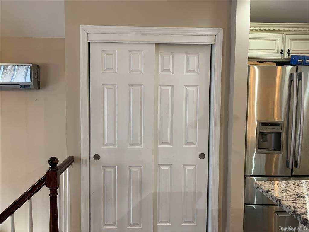 137-33 158th Street Queens, NY 11434 - Photo 5 of 21 a view of a elevator
