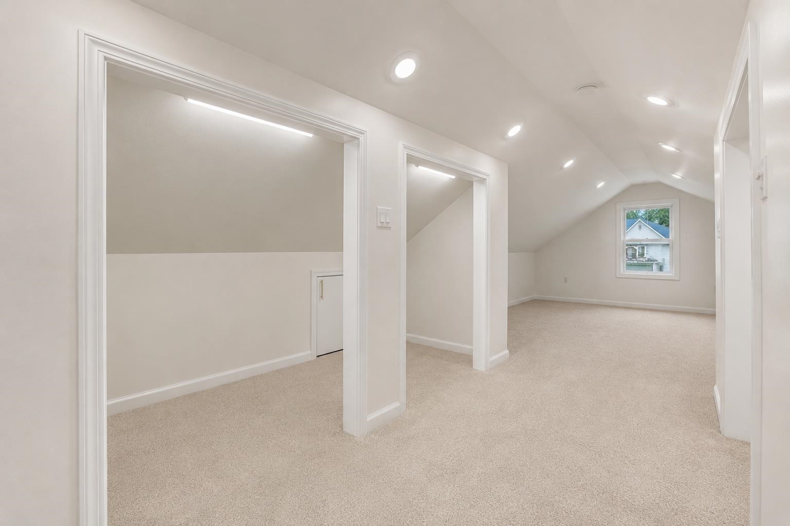 71 Manchester Street Nashua, NH 03064 - Photo 17 of 26 Gallery Image 17