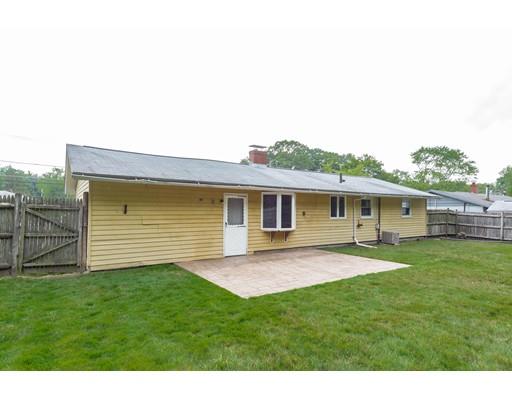 20 Leatherchip Road Holbrook, MA 02343 - Photo 4 of 19