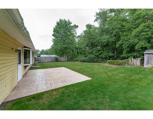 20 Leatherchip Road Holbrook, MA 02343 - Photo 8 of 19