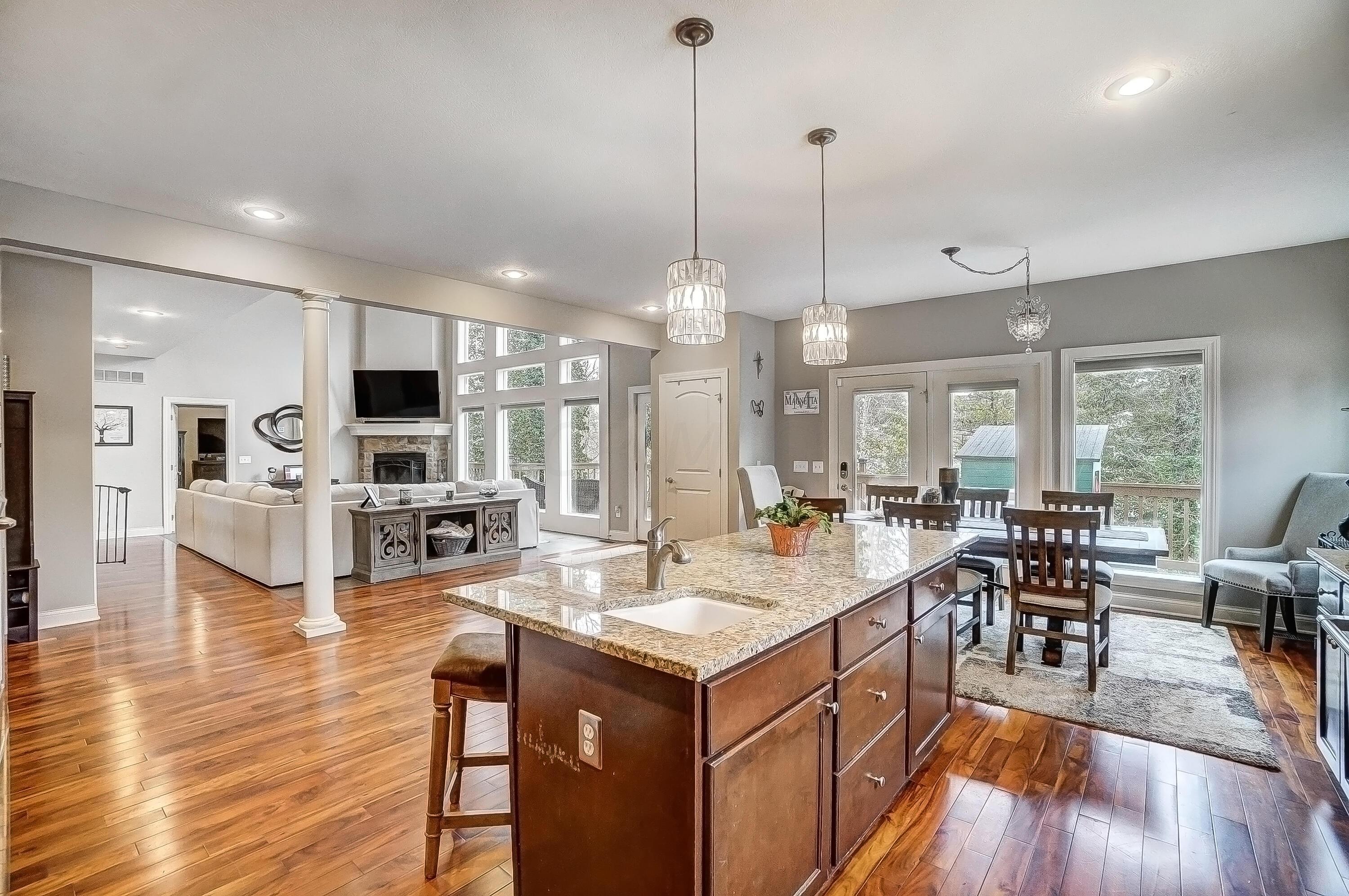 6310 Linworth Road Worthington, OH 43085 - Photo 16 of 80 Kitchen and Eating Space