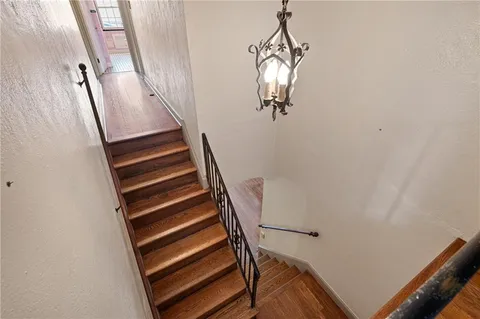 $675,000 | 1371 Navahoe Drive, Pittsburgh, PA 15228