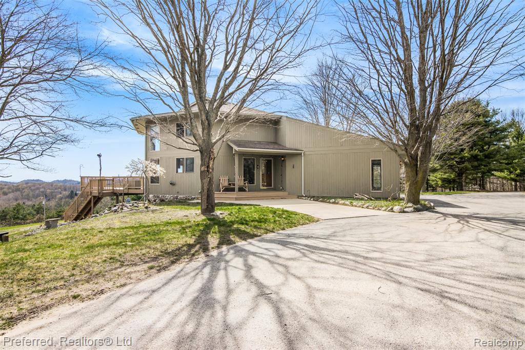 1693 Elm Road Road Frankfort, MI 49635 - Photo 5 of 58
