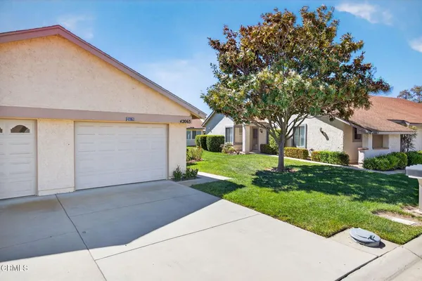 $599,000 | 42063 Village 42, Camarillo, CA 93012