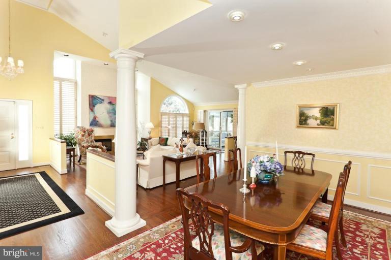 67 Seminary Farm Road Lutherville-Timonium, MD 21093 - Photo 2 of 25 Dining Room