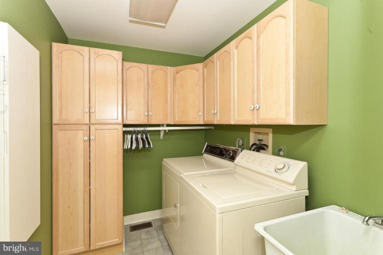 67 Seminary Farm Road Lutherville-Timonium, MD 21093 - Photo 5 of 25 Laundry Area 1