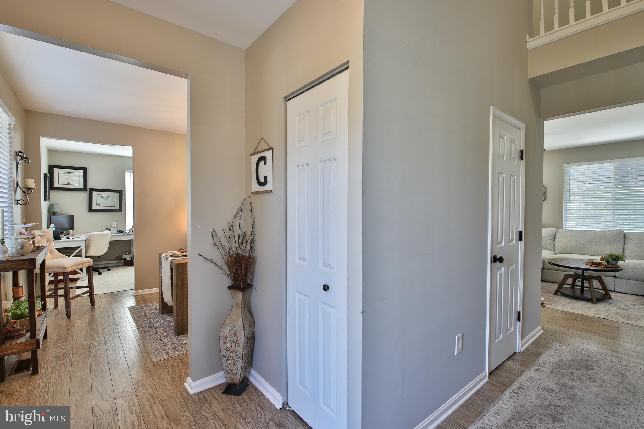 201 Mariners Point Drive Middle River, MD 21220 - Photo 25 of 53 Foyer