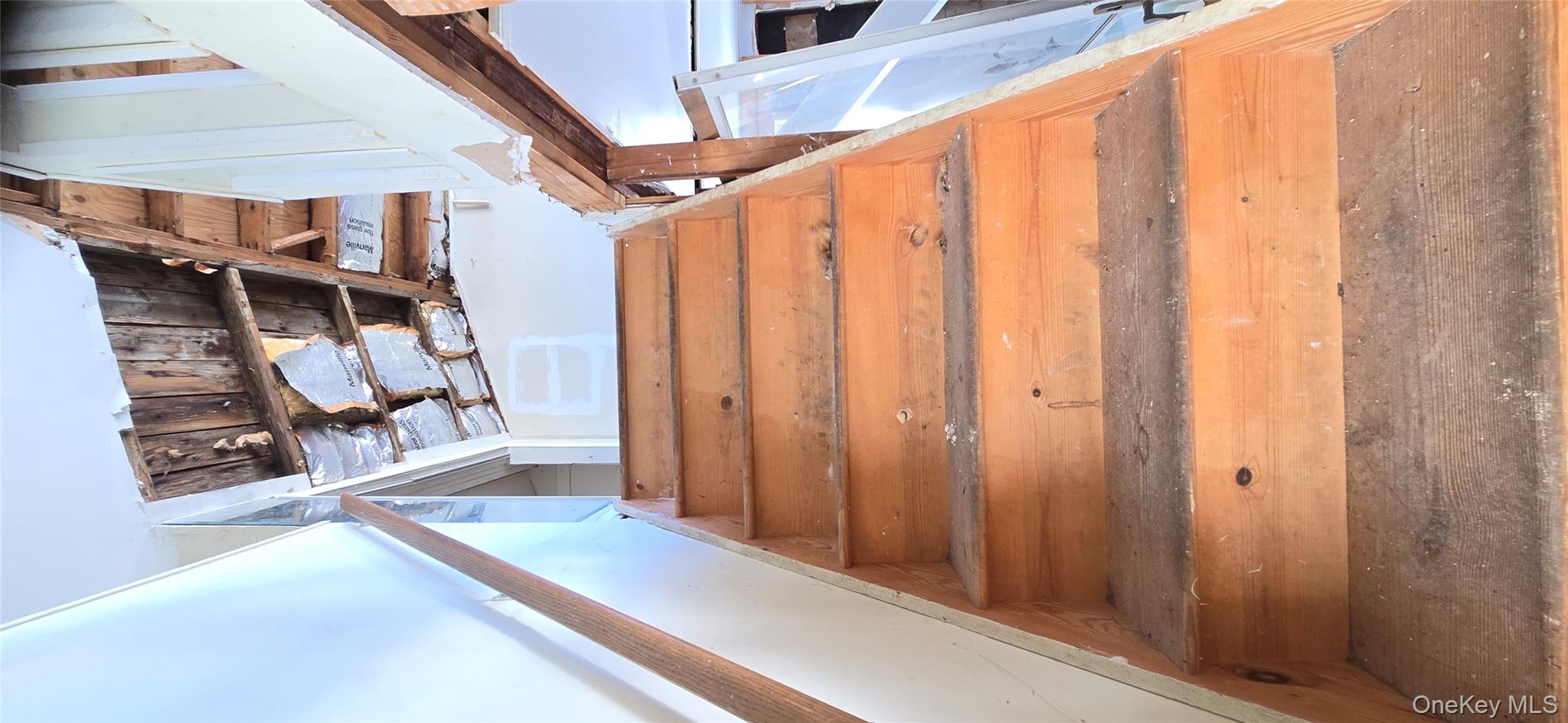 99-60 164th Road Queens, NY 11414 - Photo 18 of 21 a view of entryway