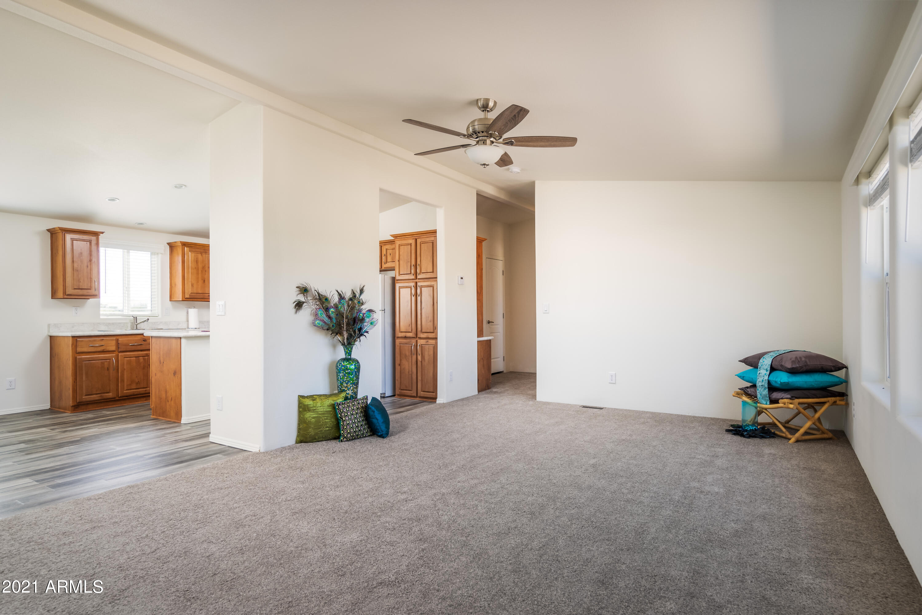5880 Meander Trail Rimrock, AZ 86335 - Photo 4 of 29 Living Room-Kitchen