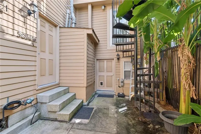$1,500 | 5014 Prytania Street, Unit B, New Orleans, LA 70115