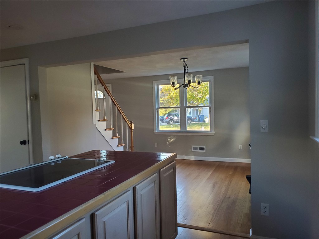 27 Midland Drive Cranston, RI 02920 - Photo 8 of 17