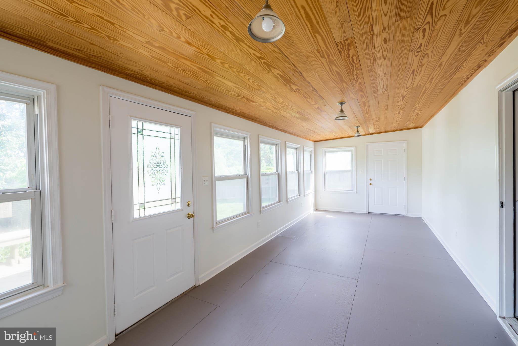 8554 Stonewall Road Manassas, VA 20110 - Photo 13 of 28 Interior (General)