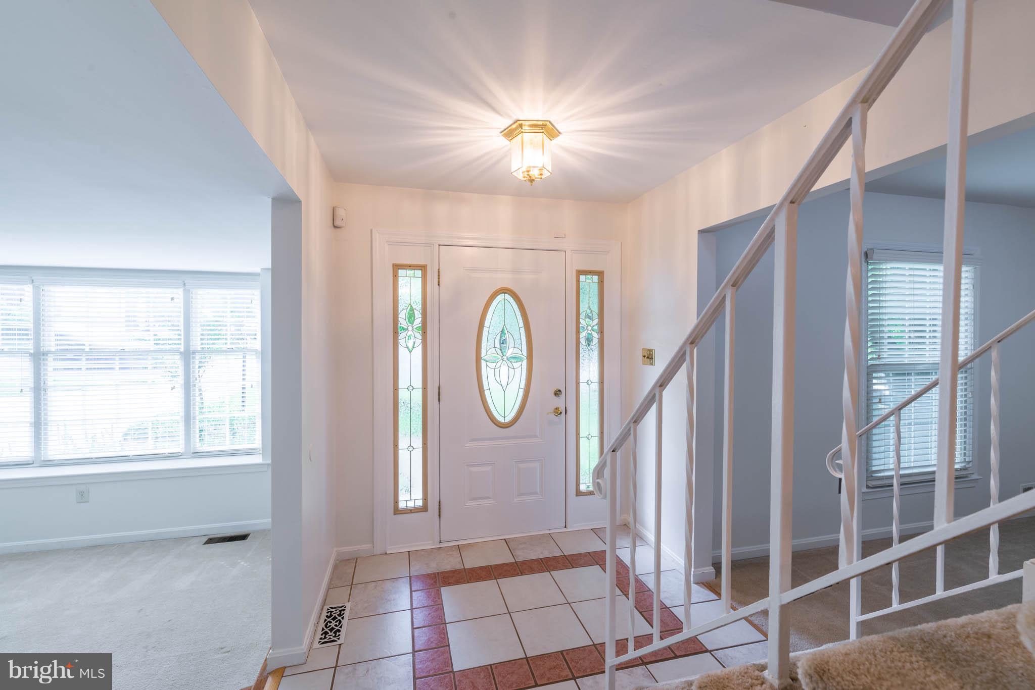 8554 Stonewall Road Manassas, VA 20110 - Photo 3 of 28 Interior (General)