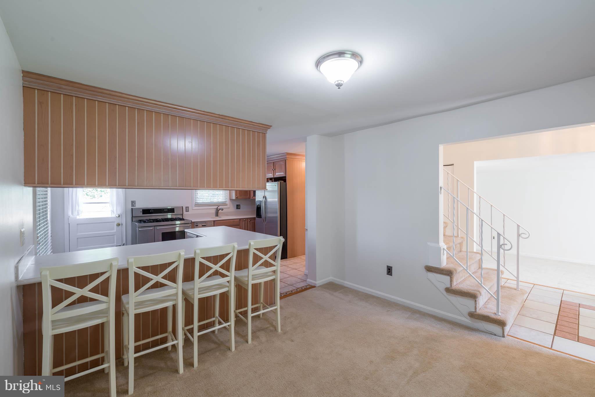 8554 Stonewall Road Manassas, VA 20110 - Photo 5 of 28 Kitchen