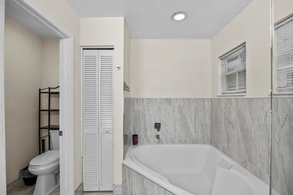 $3,800 | 1622 South Club Drive, Wellington, FL 33414