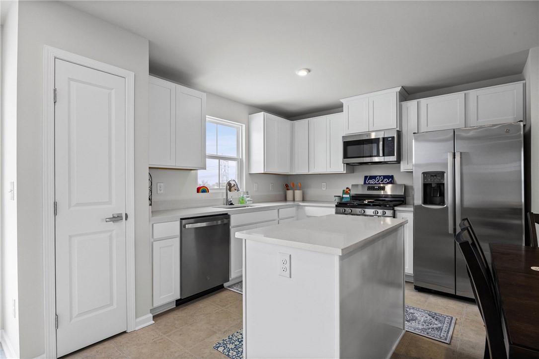 8 Trailhead Road Henrietta, NY 14467 - Photo 13 of 30