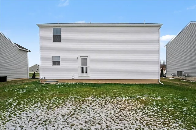 $475,000 | 8 Trailhead Road, Henrietta, NY 14467