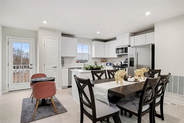 $475,000 | 8 Trailhead Road, Henrietta, NY 14467