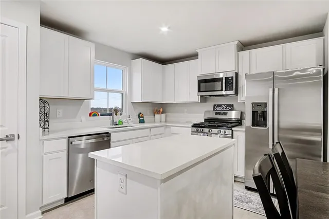 $475,000 | 8 Trailhead Road, Henrietta, NY 14467