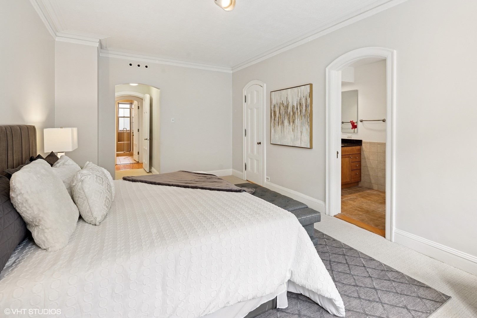 2920 North Commonwealth Avenue, Unit 2B Chicago, IL 60657 - Photo 7 of 32