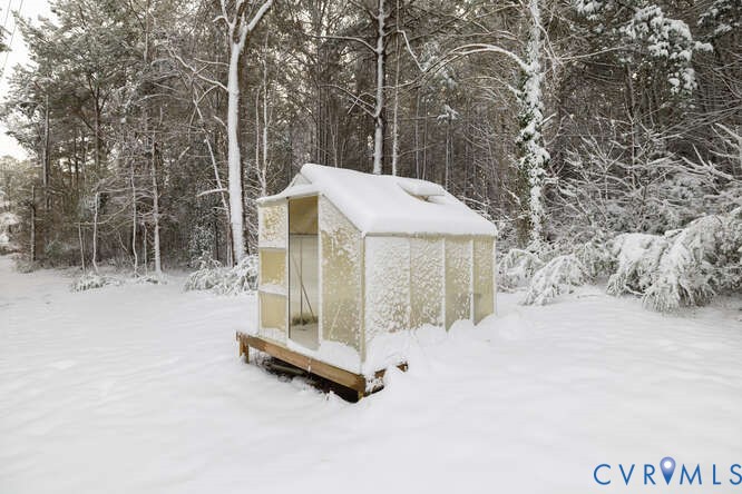 11623 Cox Road Church Road, VA 23833 - Photo 29 of 41 a view of a patio with a yard