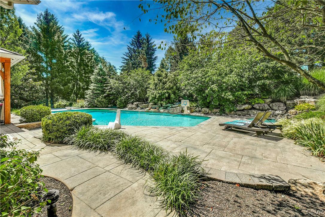 2080 Neffs Laurys Road Slatington, PA 18080 - Photo 3 of 48 Gallery Image 3