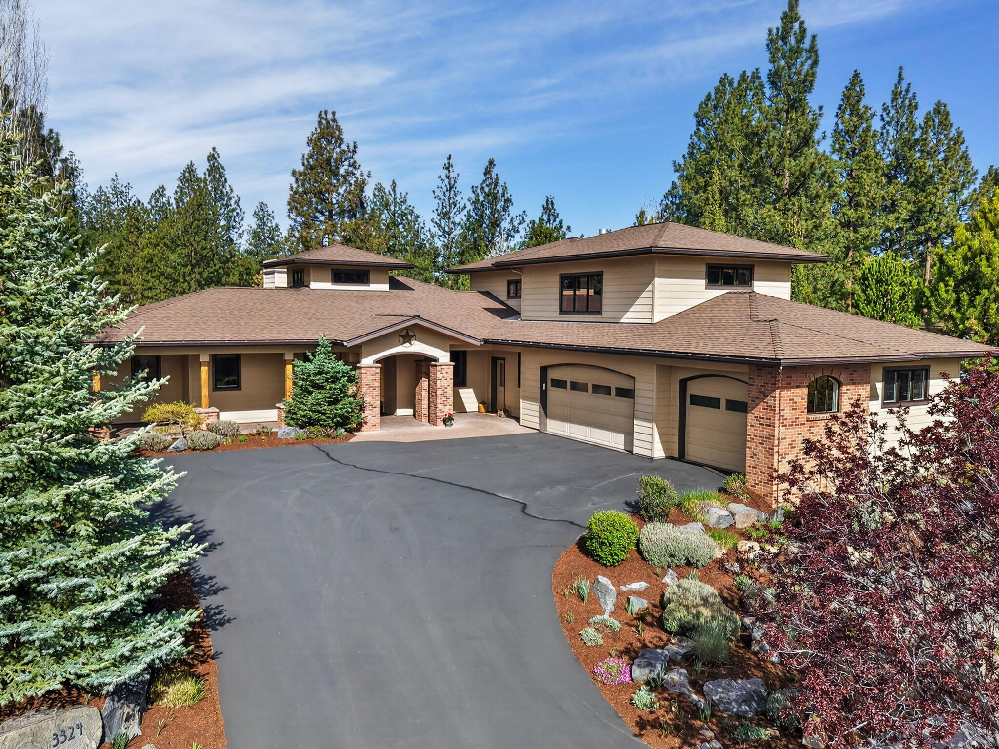 3324 Northwest Shevlin Ridge Bend, OR 97703 - Photo 3 of 45