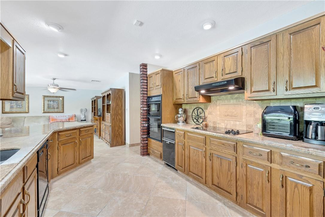 21920 Holly Tree Way Boca Raton, FL 33428 - Photo 19 of 49 Photo 20